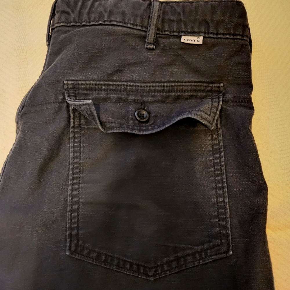 Men Levi's - Picture 3 of 5